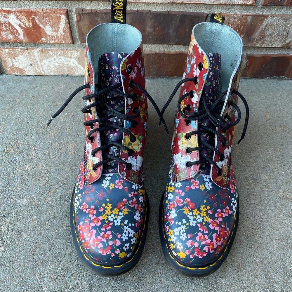 Dr. Martens 1460 Pascal Floral Clash, size: women's 11 discontinued style - Picture 2 of 9